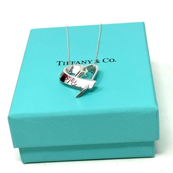 Authentic Tiffany &CO. Paloma Picasso Enamel Red Loving Heart Necklace. - Picture 6 of 16
